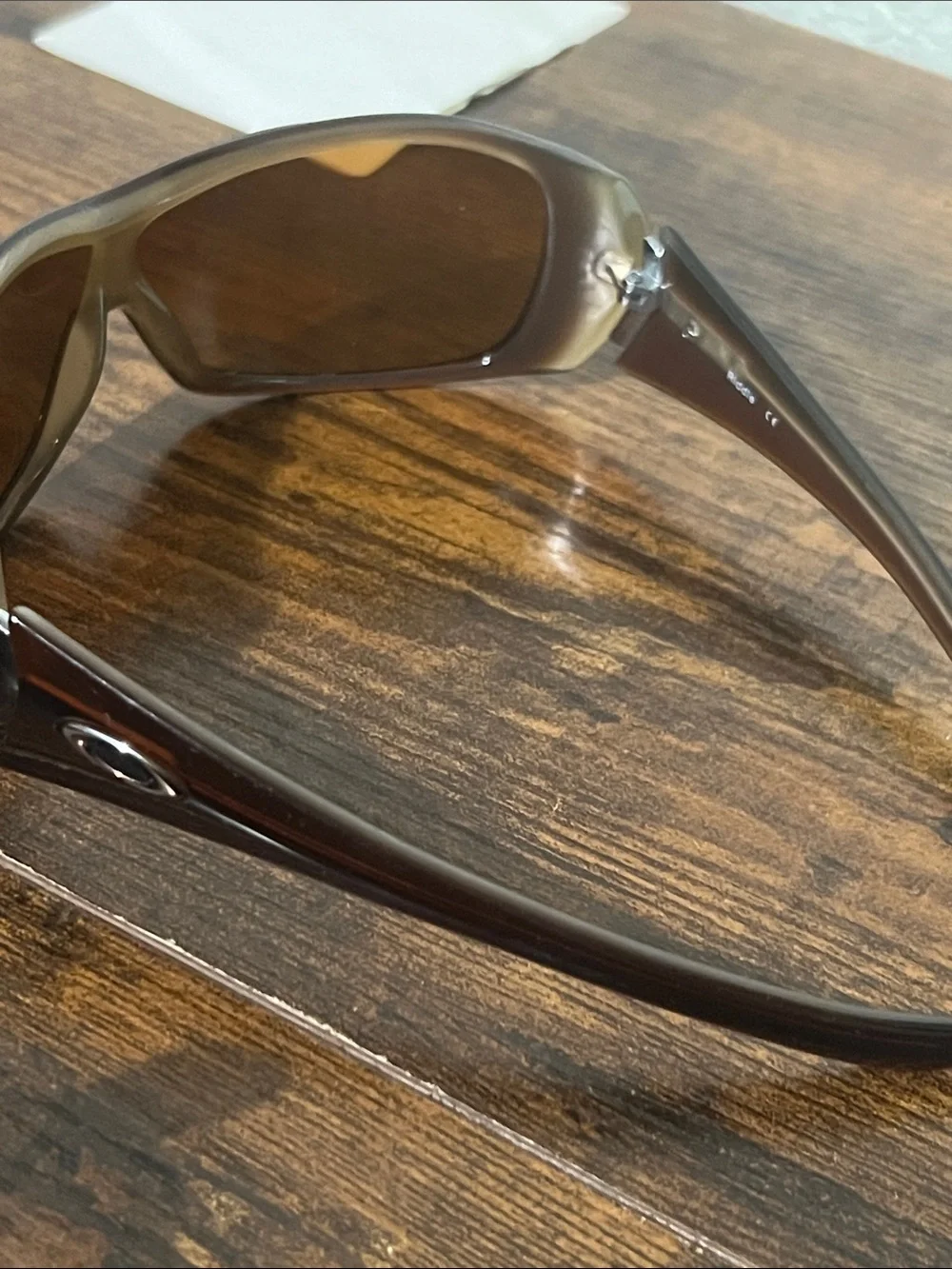 Oakley Wrap Sunglasses in Black